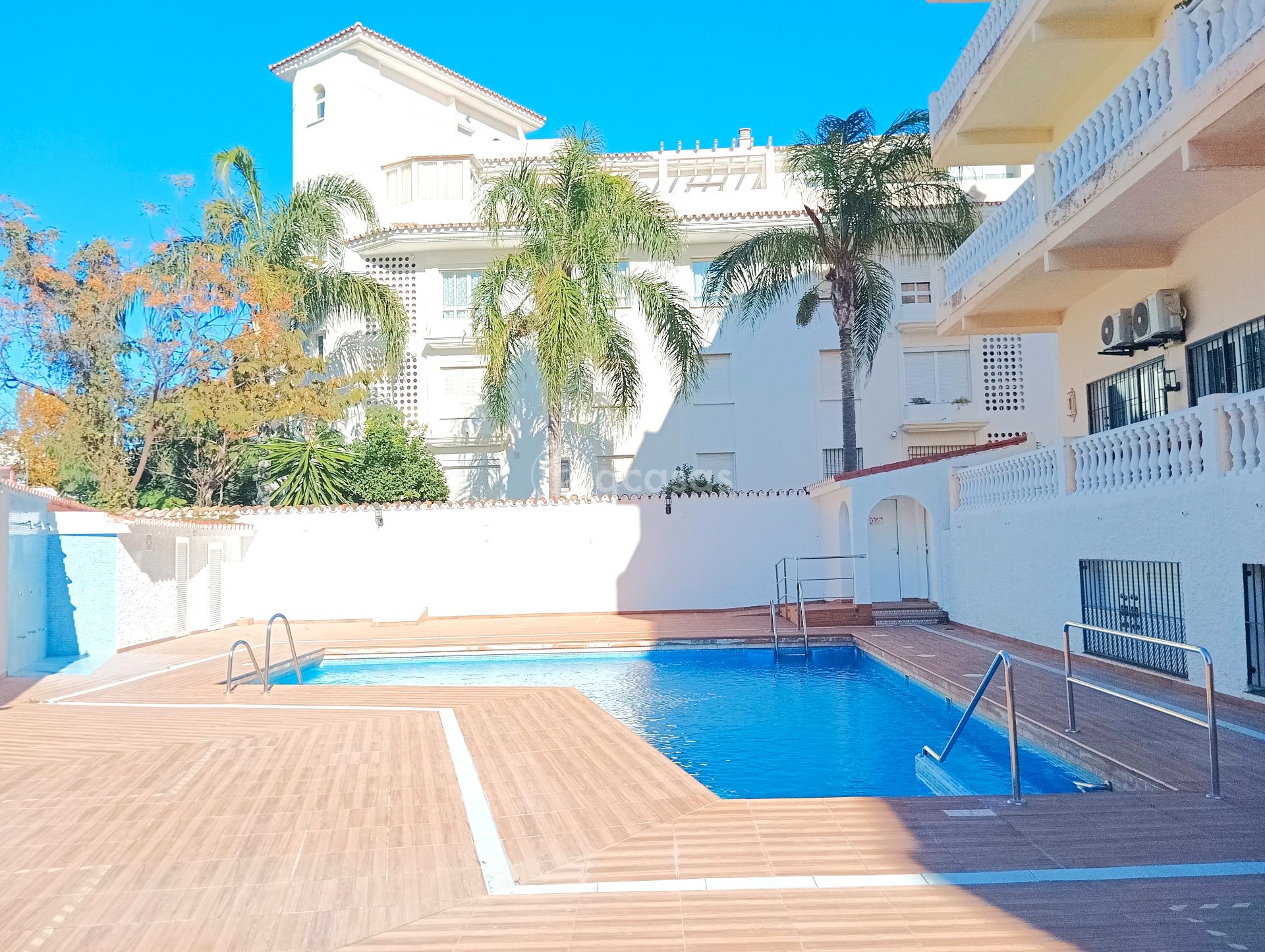 Piscina de Planta baixa en venda en Torremolinos amb Aire condicionat, Moblat i Forn
