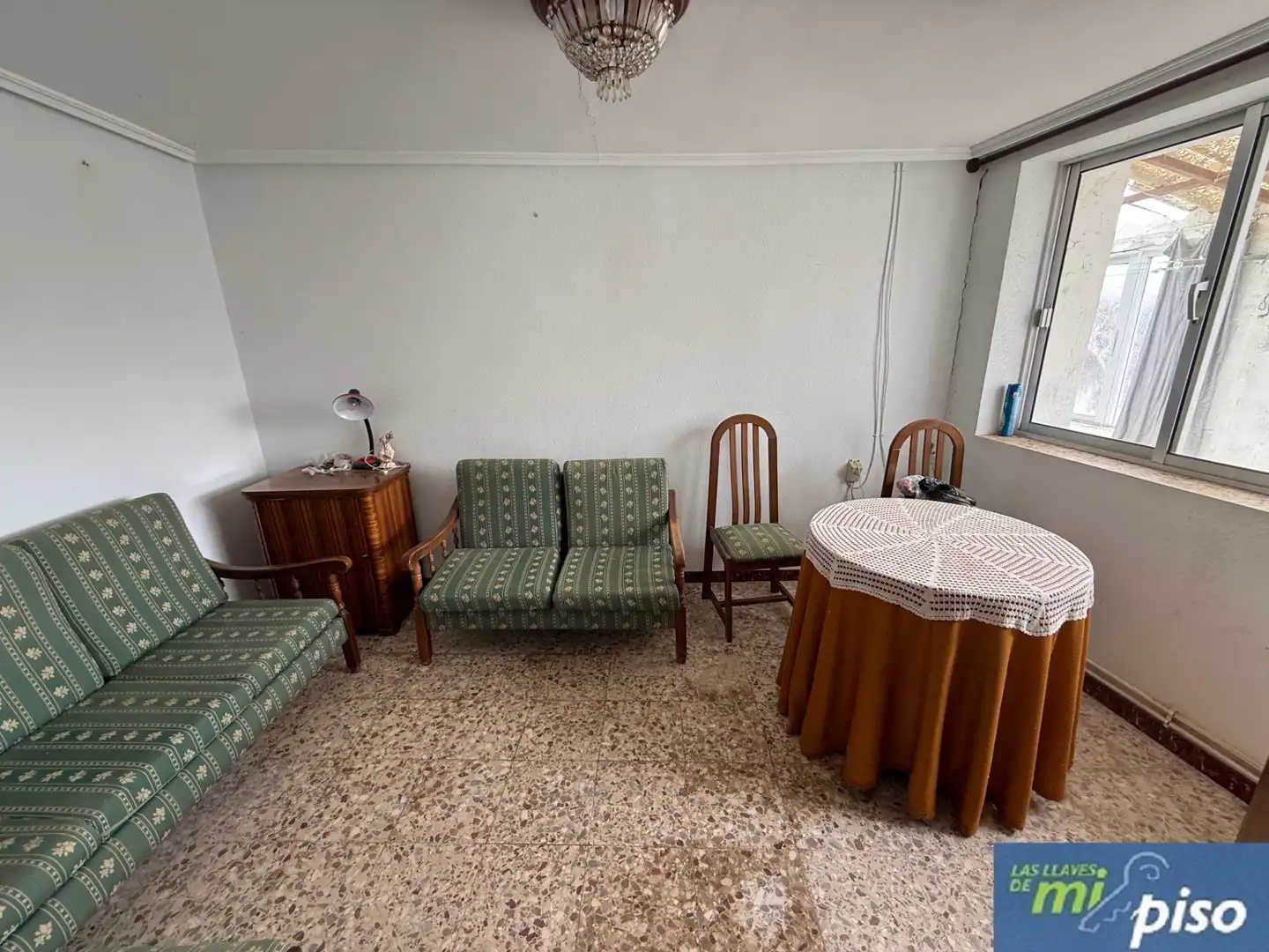 Sala de estar de Casa o chalet en venta en Aguilar de Campos con Calefacción, Jardín privado y Terraza
