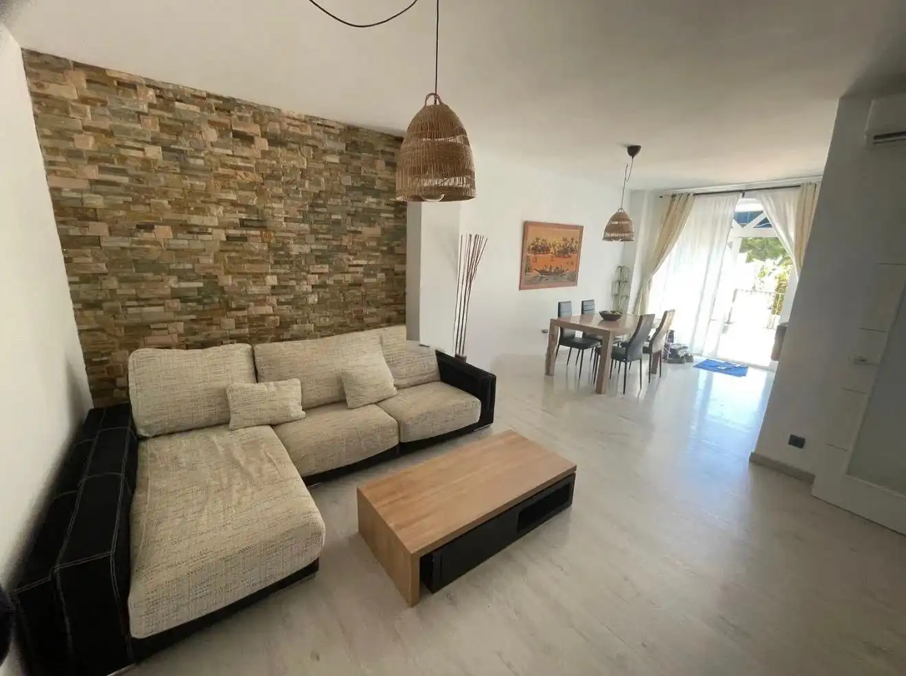 Wohnzimmer von Wohnung zur Miete in Torremolinos mit Klimaanlage, Terrasse und Möbliert