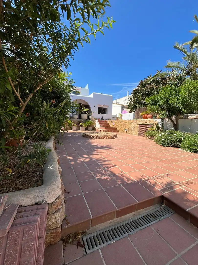 Vista exterior de Casa o chalet en venta en Santa Eulària des Riu
