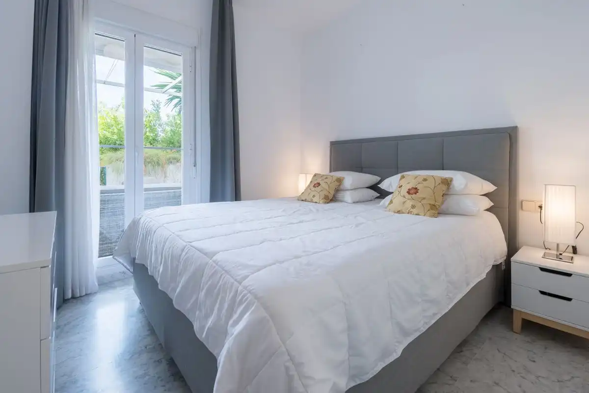 Bedroom of Ground floor for sale in Marbella  with Air Conditioner, Terrace and Storage room