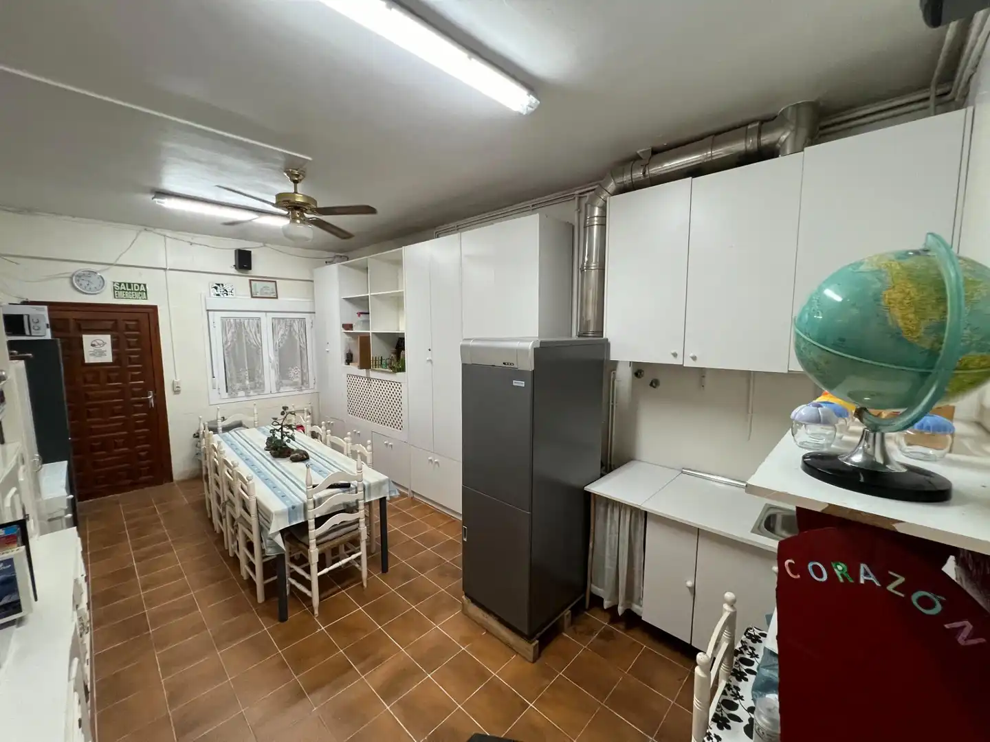 Cocina de Casa o chalet en venta en Zaragoza con Calefacción y Terraza
