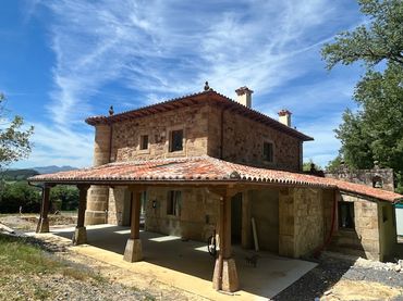 Casa con piscina en venta en Barrio el Cagigal