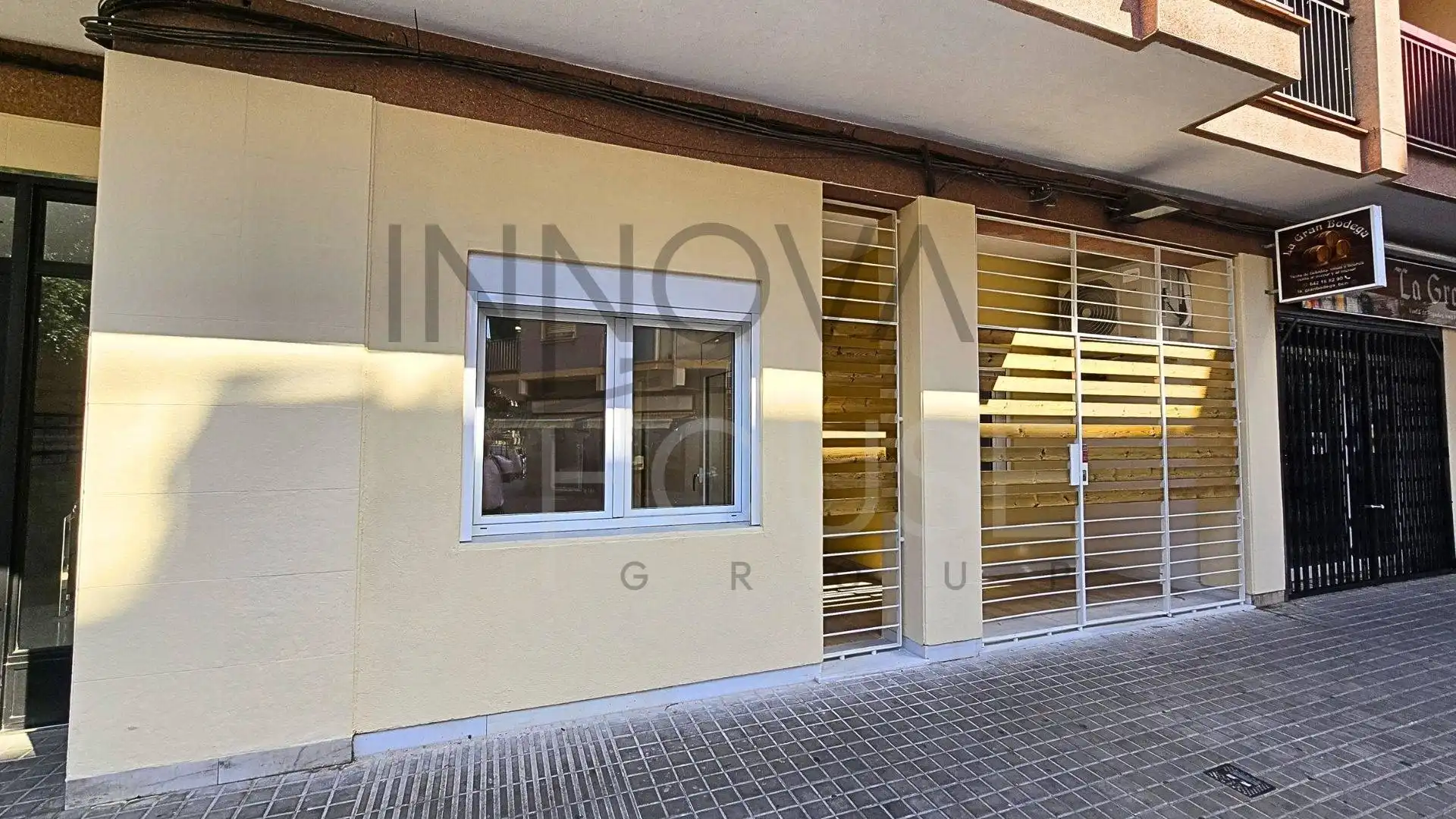 Planta baja en venta en Carrer de les Aigües del Llobregat, La Florida