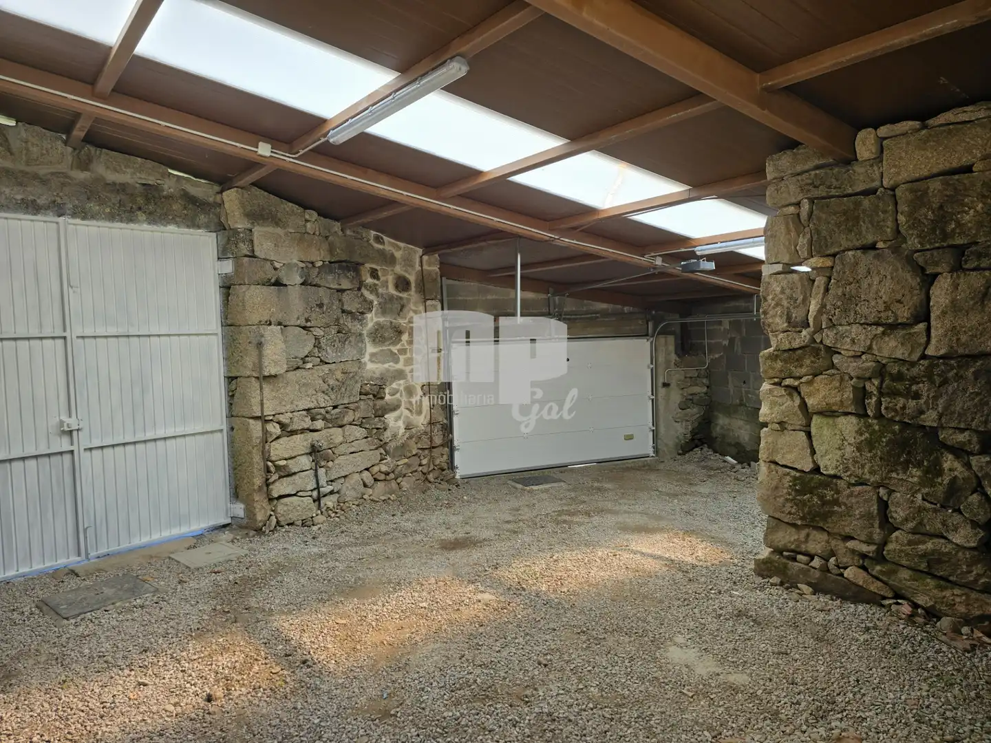 Parking de Casa o chalet en venta en Vilaboa con Calefacción, Jardín privado y Trastero