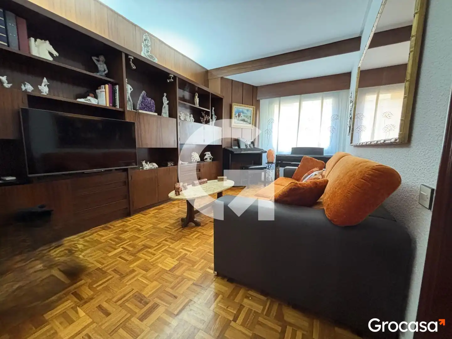 Sala de estar de Casa o chalet en venta en L'Hospitalet de Llobregat con Aire acondicionado, Terraza y Trastero