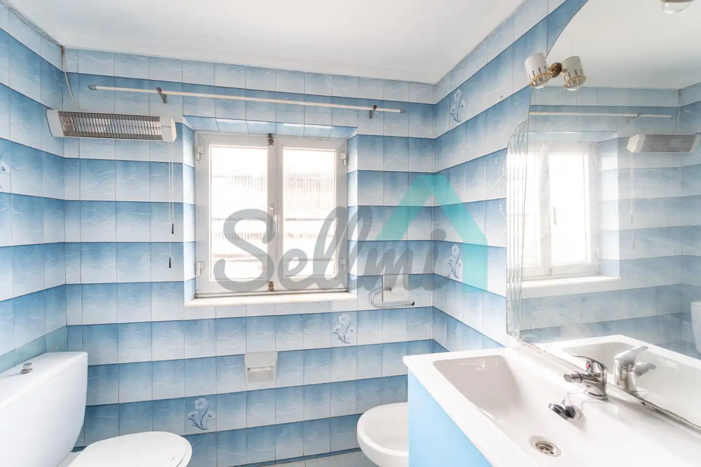 Houses for sale in Camín de Campo Mingo, Cudillero