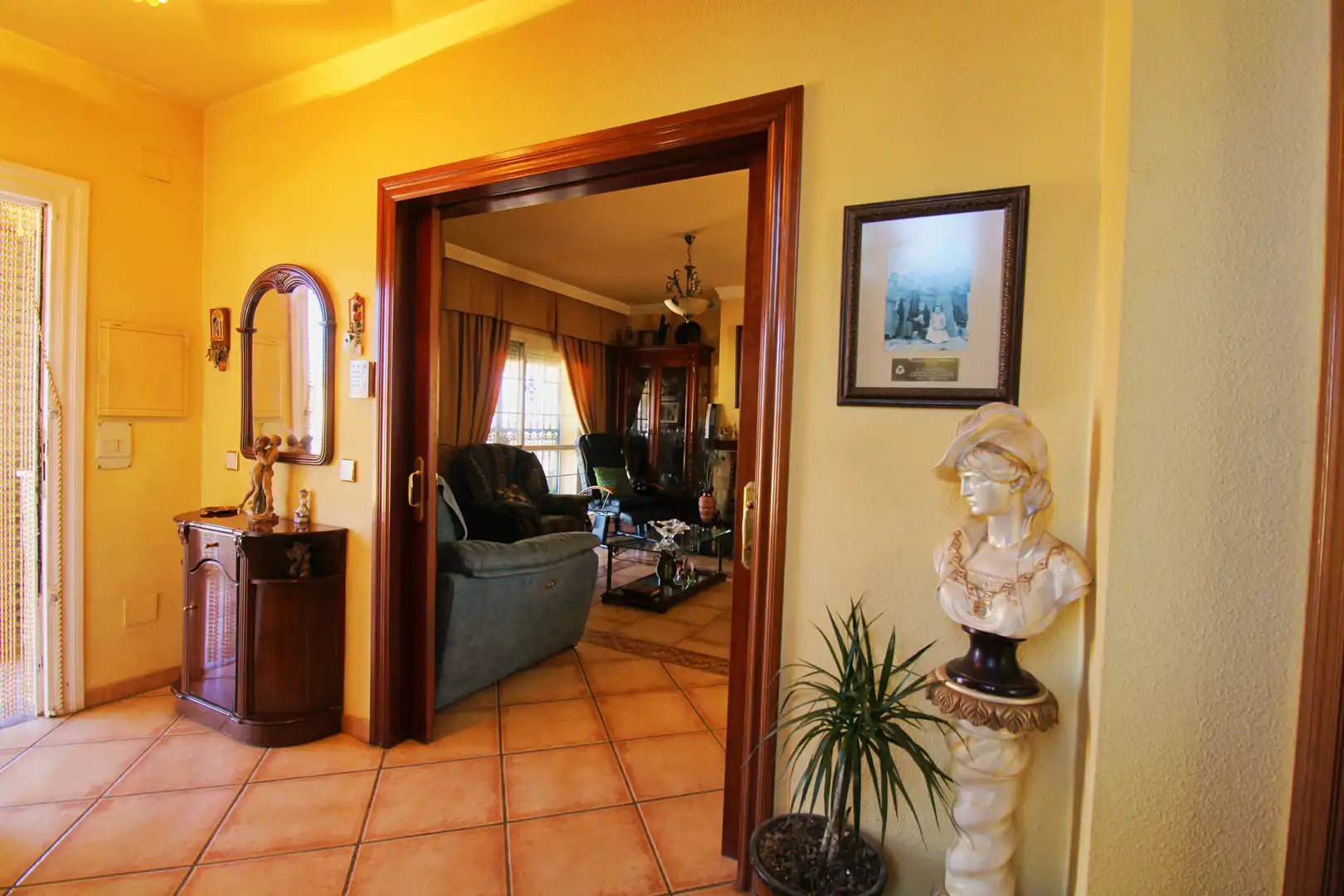 Country house zum Verkauf in Alhaurín de la Torre mit Klimaanlage, Heizung und Privatgarten