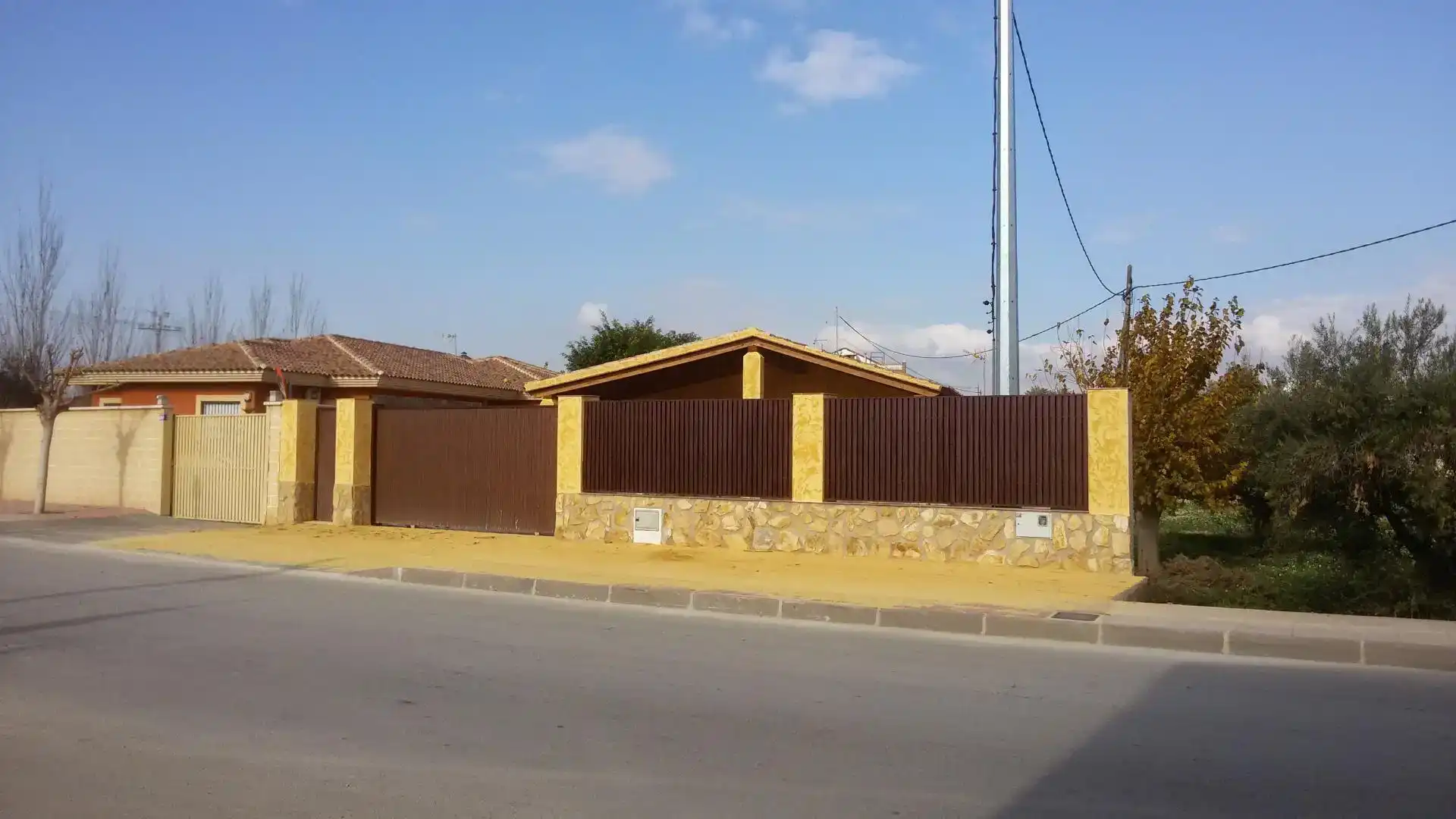 Vista exterior de Casa o xalet en venda en Murcia amb Aire condicionat, Jardí privat i Traster