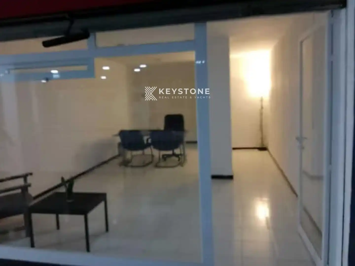 Business premises for sale in Joan Miro, imagen 3