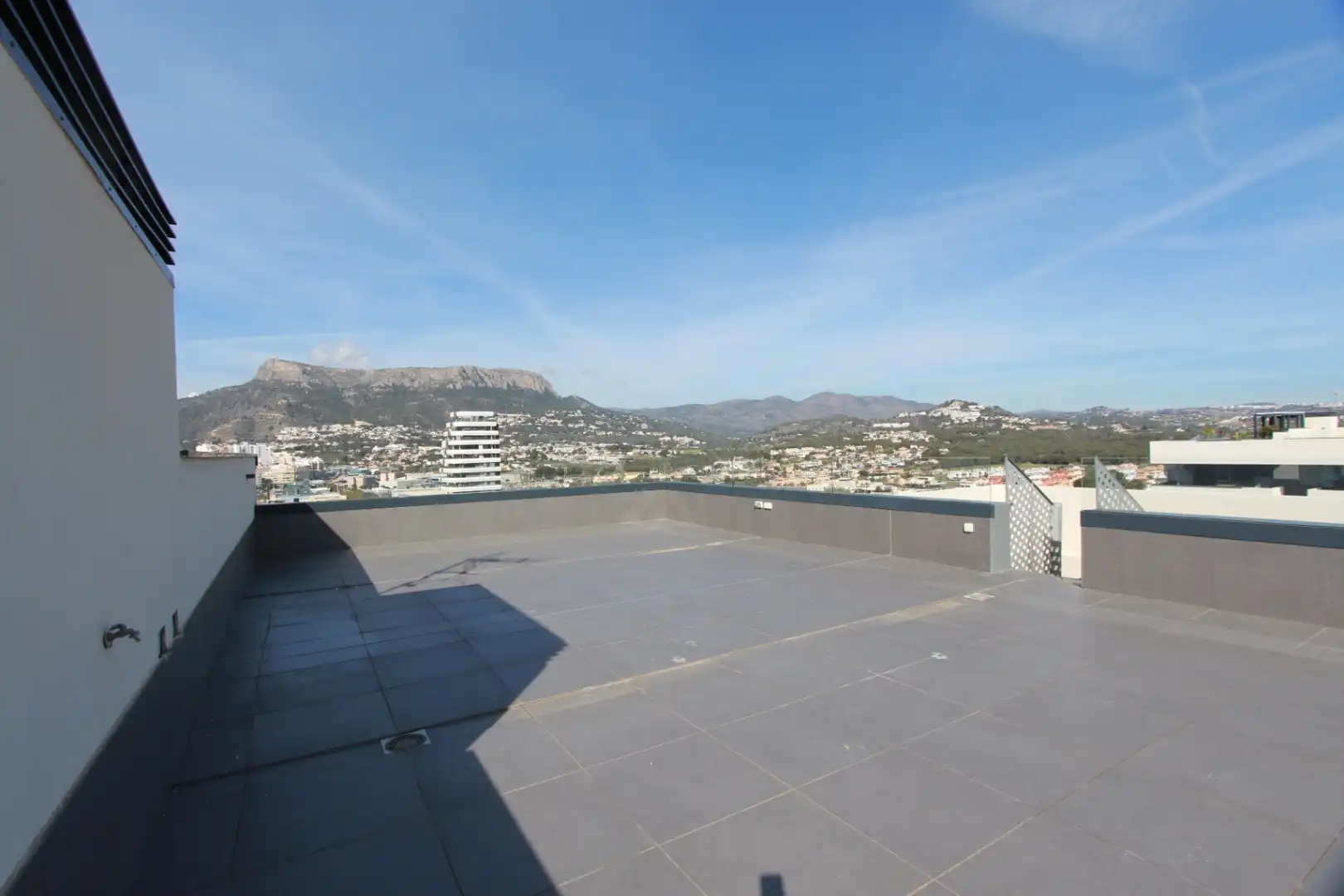 Terrace of Attic for sale in Calpe / Calp  with Air Conditioner, Heating and Private garden