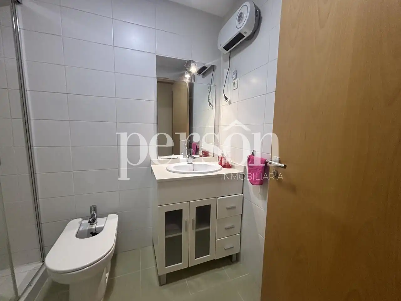 Badezimmer von Maisonette zur Miete in Almenara mit Klimaanlage, Terrasse und Abstellraum