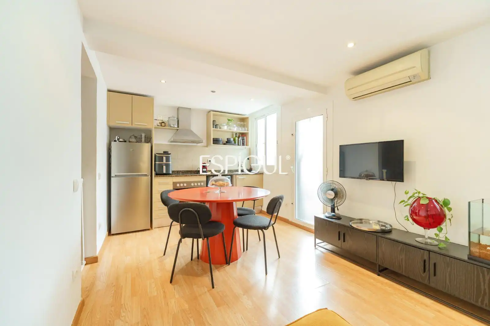 Außenansicht von Wohnung zur Miete in Sants - Montjuïc