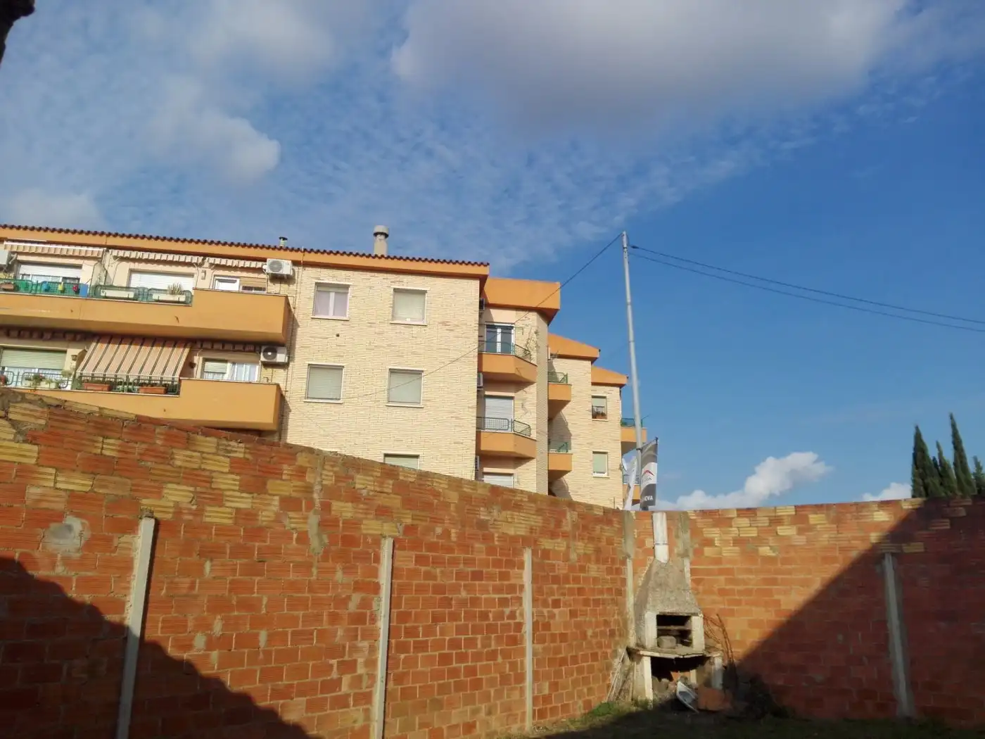 Vista exterior de Garatge en venda en Móra la Nova