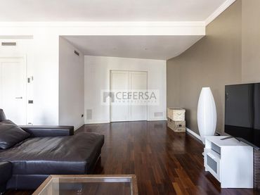 Piso con ascensor en venta en Gran Via de Carles III