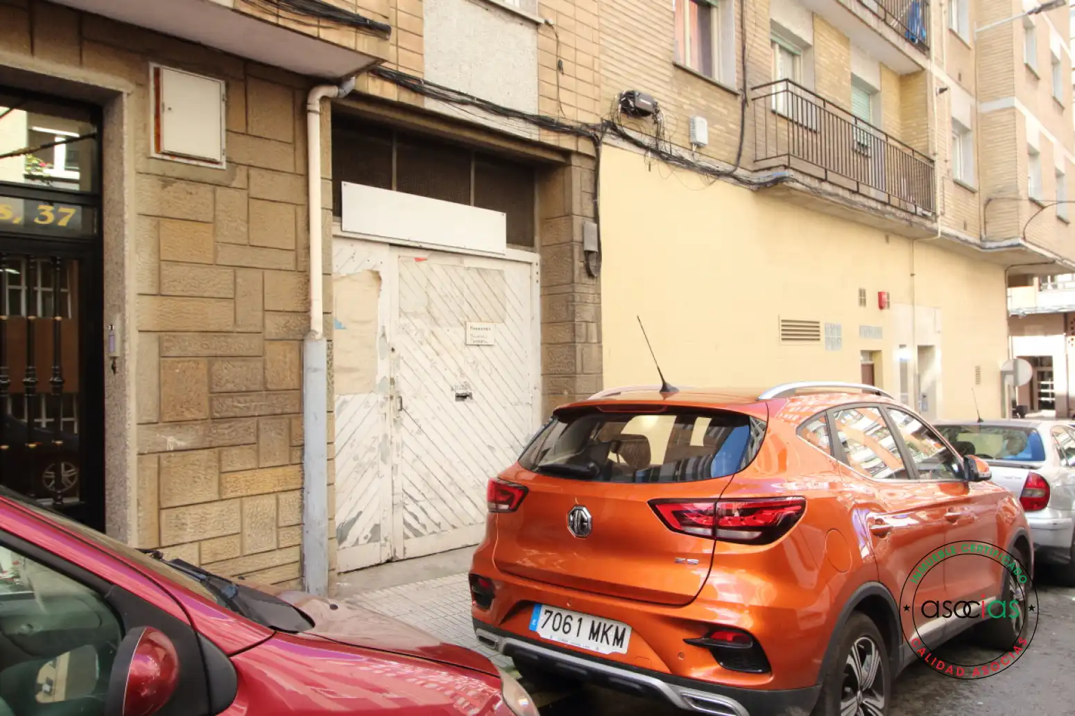 Business premises for sale in Gijón - Joaquín Solís 37