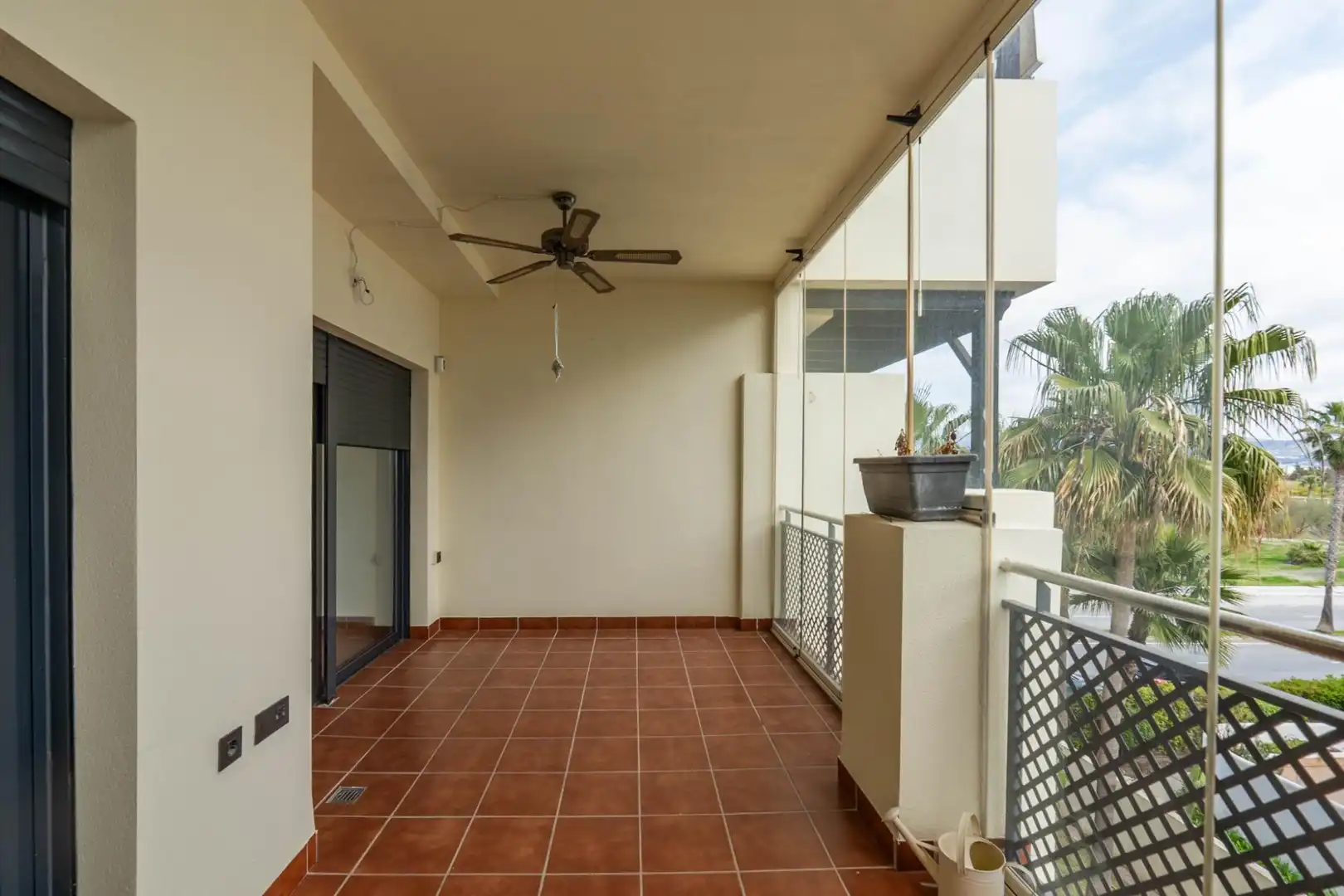 Terraza de Piso en venta en Motril con Terraza y Piscina comunitaria