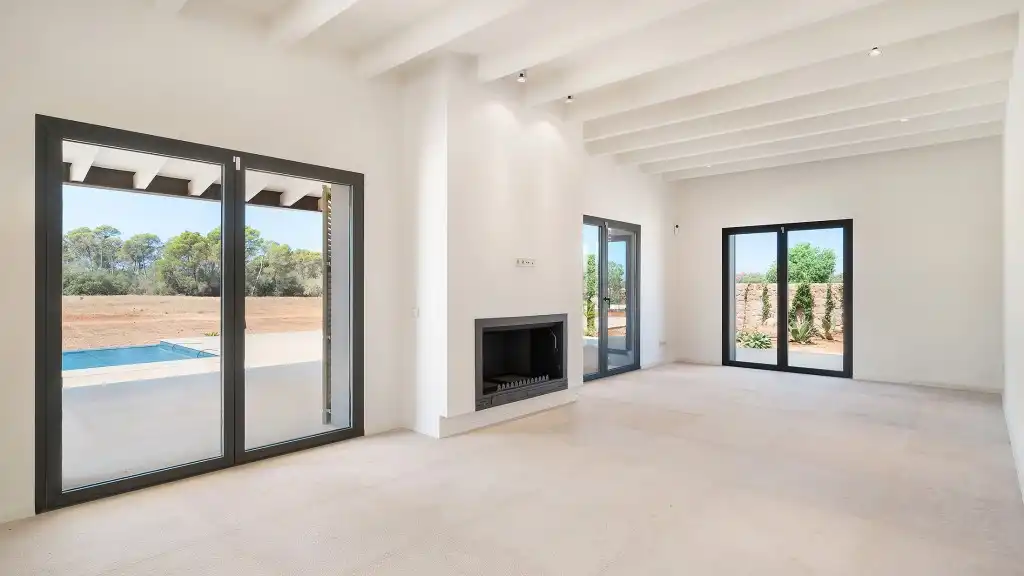 Country house with garden for sale in Llucmajor pueblo, imagen 3