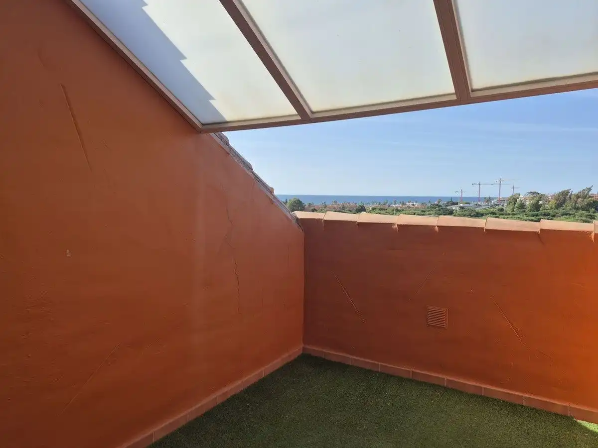Terrasse von Dachboden zum Verkauf in Manilva mit Klimaanlage, Heizung und Terrasse