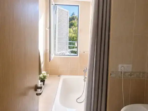 Bany de Casa o xalet en venda en Salobreña amb Aire condicionat, Piscina i Balcó