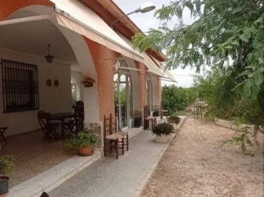 Villa mit Garten zum Verkauf in Jubalcoi
