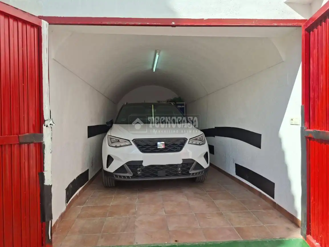 Parking de Casa o chalet en venta en Benalúa con Trastero y Amueblado