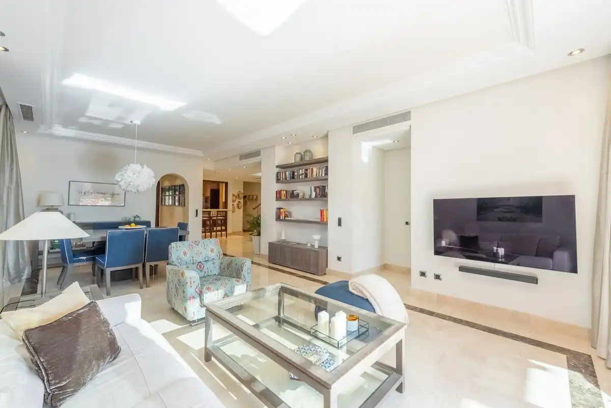 Penthouse with pool for sale in Selwo, imagen 26