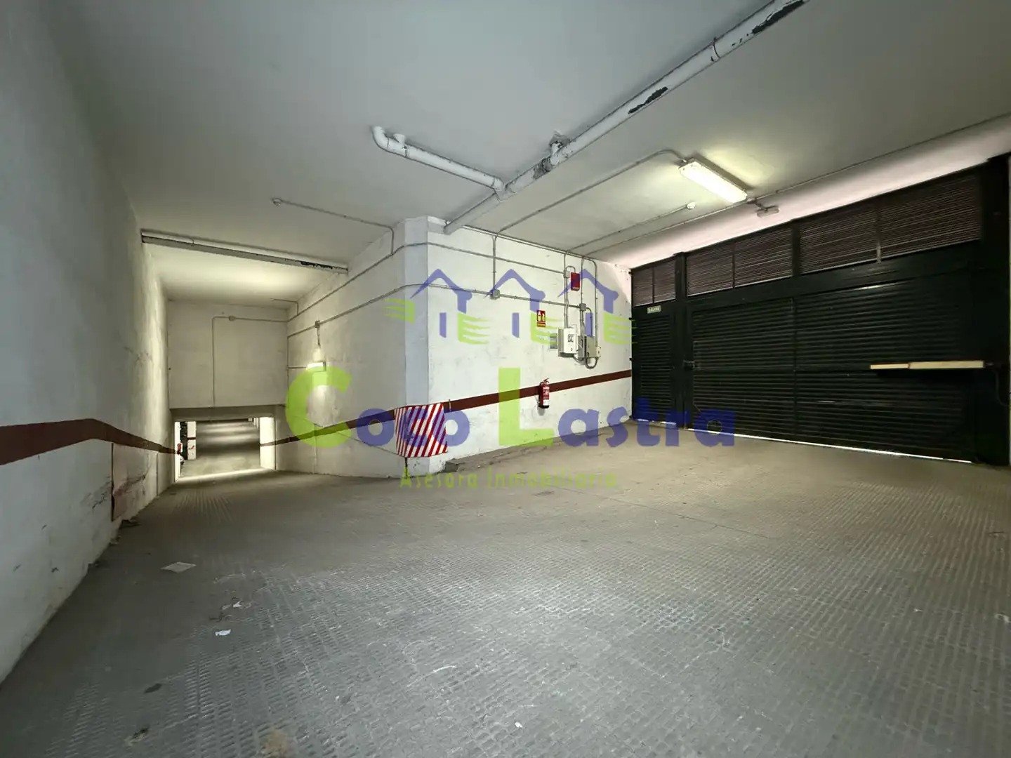 Garaje en venta en Villares de la Reina