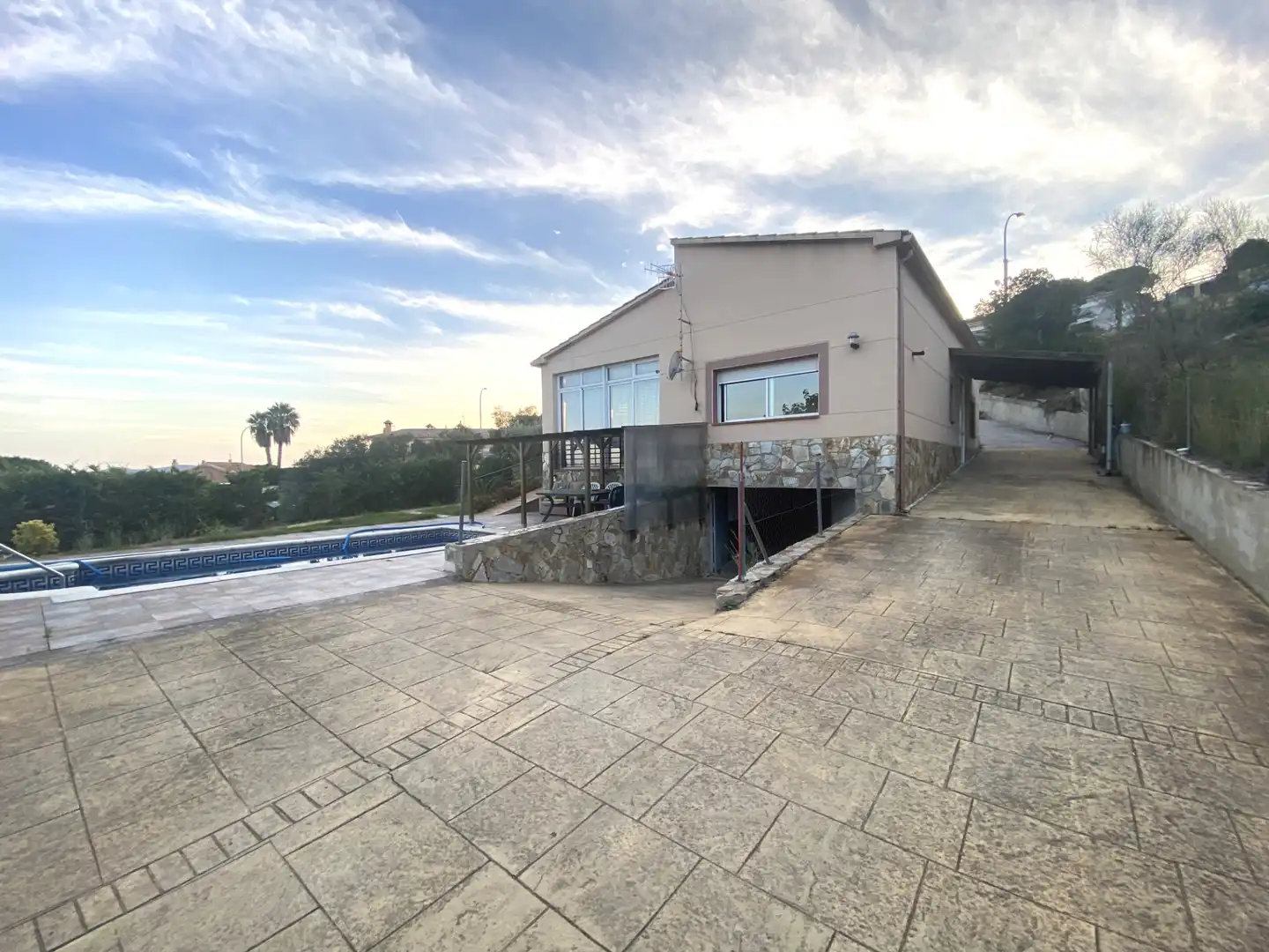 Vista exterior de Casa o xalet en venda en Tordera amb Calefacció, Jardí privat i Terrassa