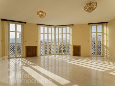 Flat with lift for sale in Alameda Principal