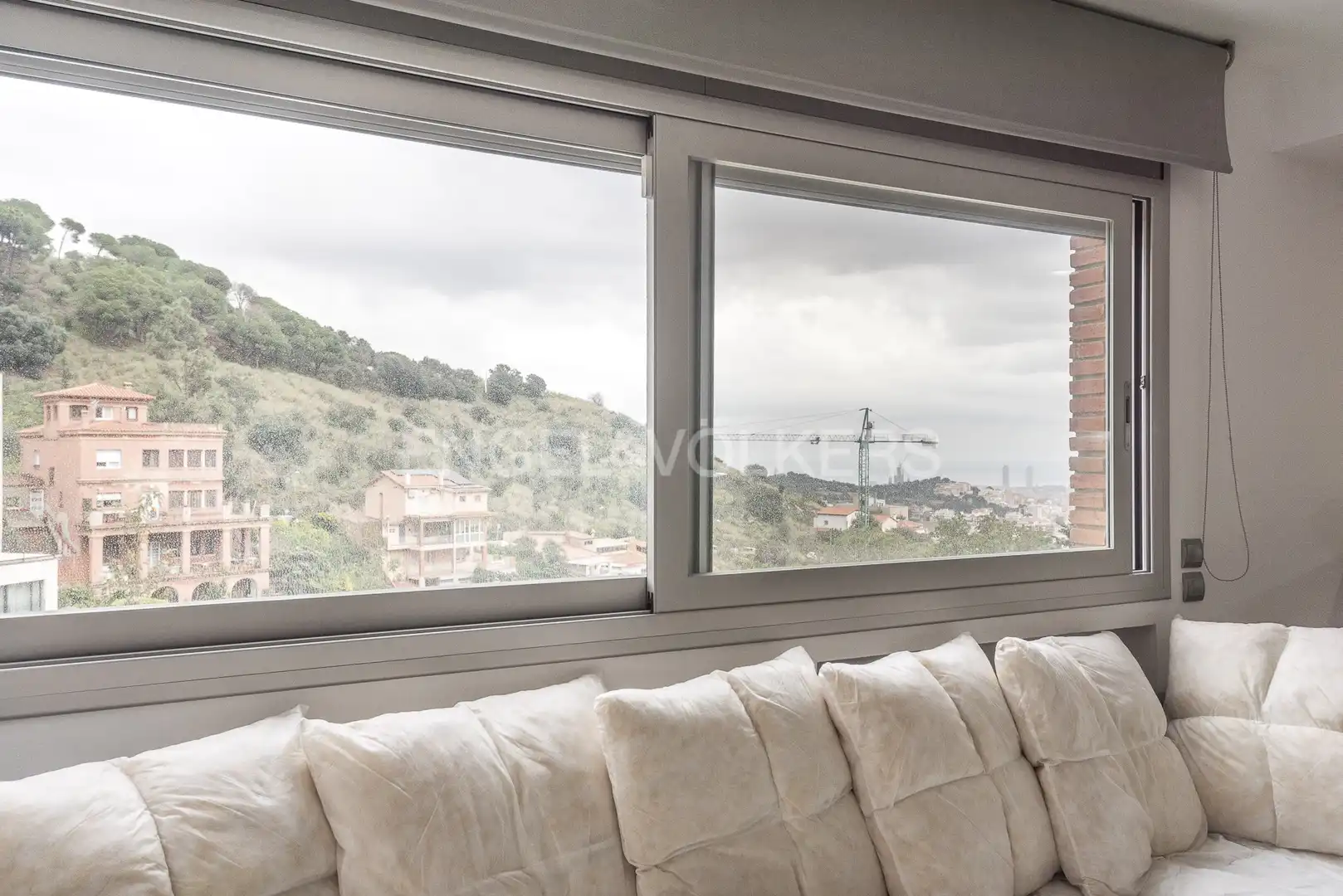 Schlafzimmer von Wohnung zum Verkauf in Barcelona mit Klimaanlage, Heizung und Privatgarten