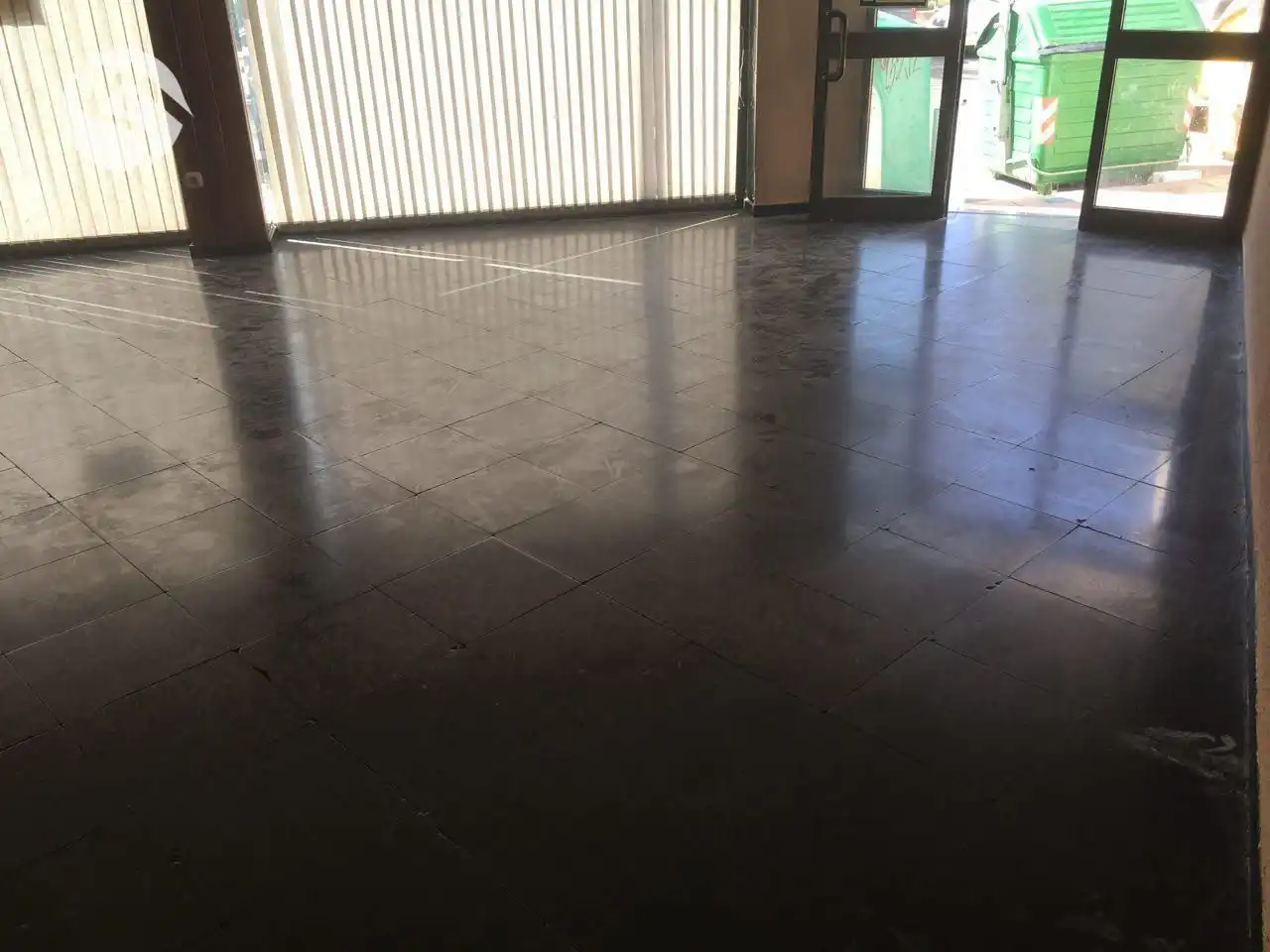 Local comercial en venda a Alameda