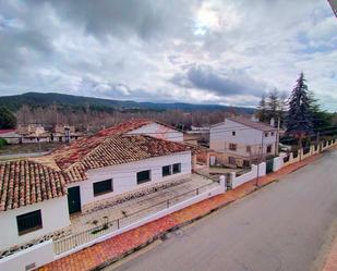 Exterior view of House or chalet for sale in Villalba de la Sierra