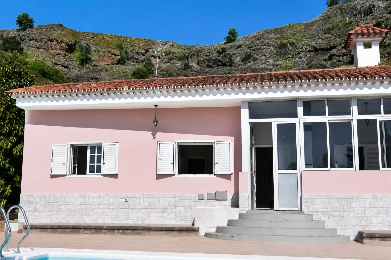 Vista exterior de Casa o xalet en venda en Teror amb Calefacció, Jardí privat i Terrassa