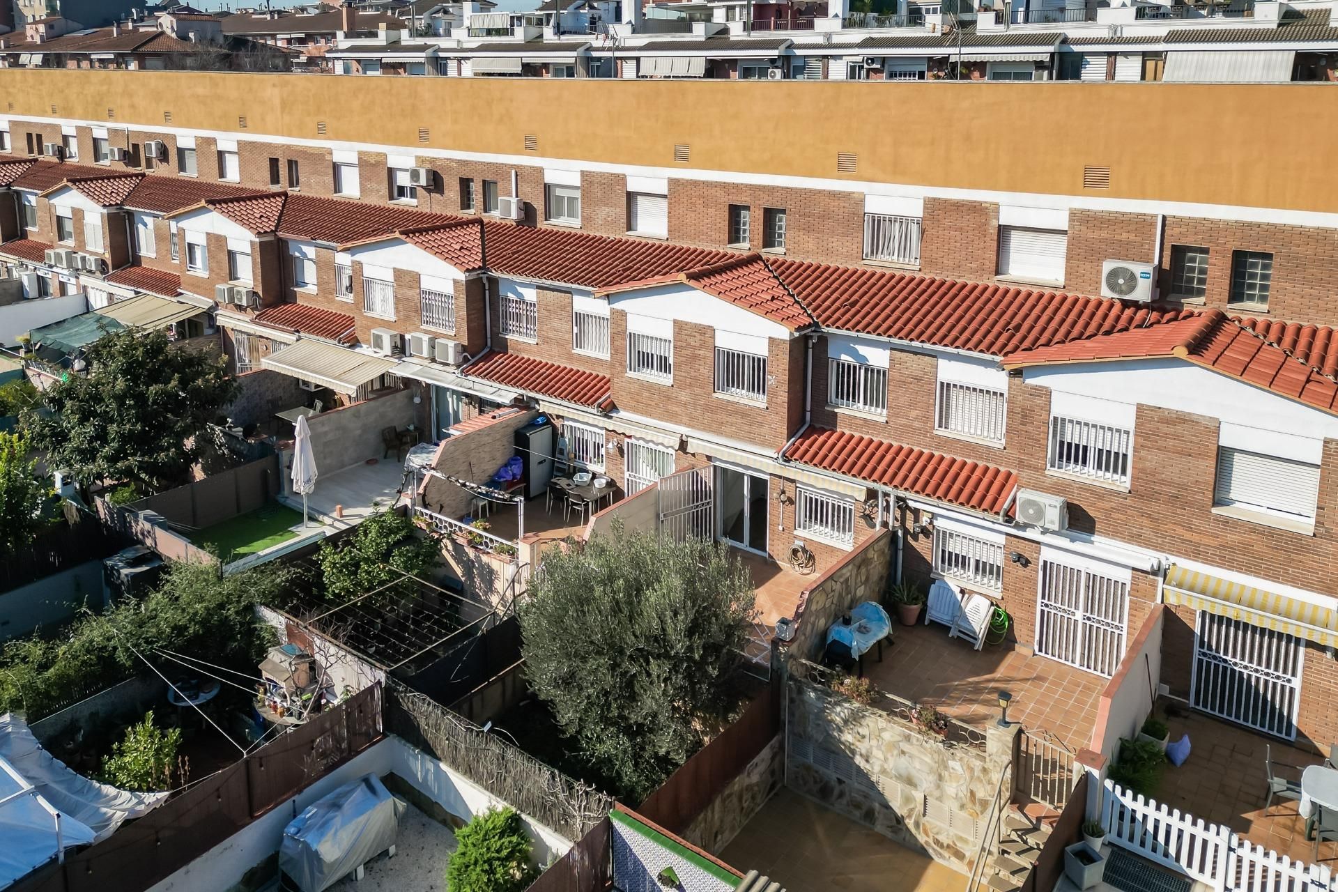 Vista exterior de Casa adosada en venda en Mollet del Vallès amb Calefacció, Jardí privat i Terrassa