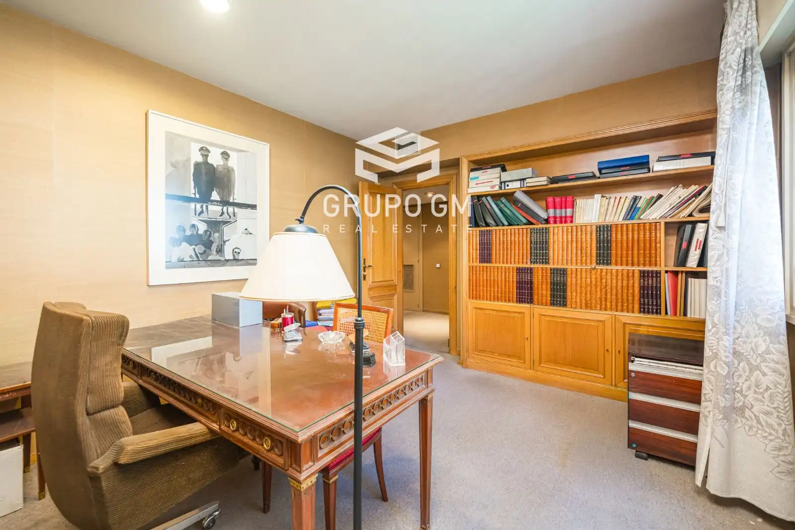 Flat for sale in Madrid  with Air Conditioner and Heating