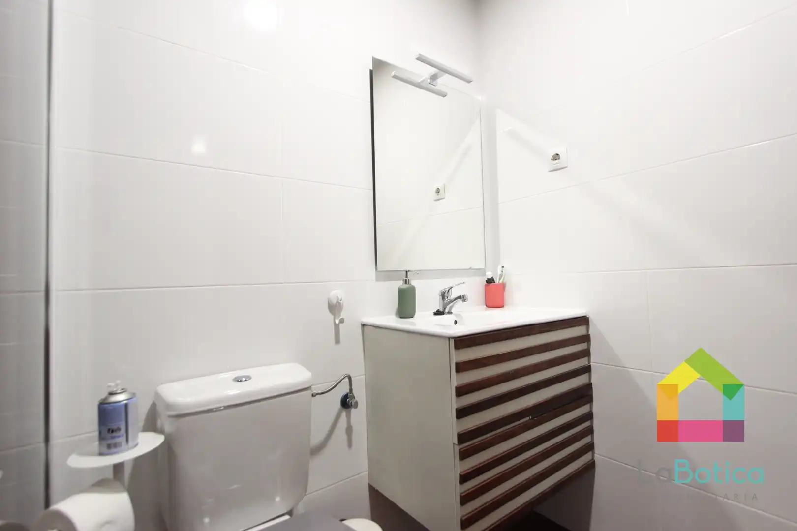 Baño de Casa adosada de alquiler en Nambroca con Calefacción, Piscina y Horno