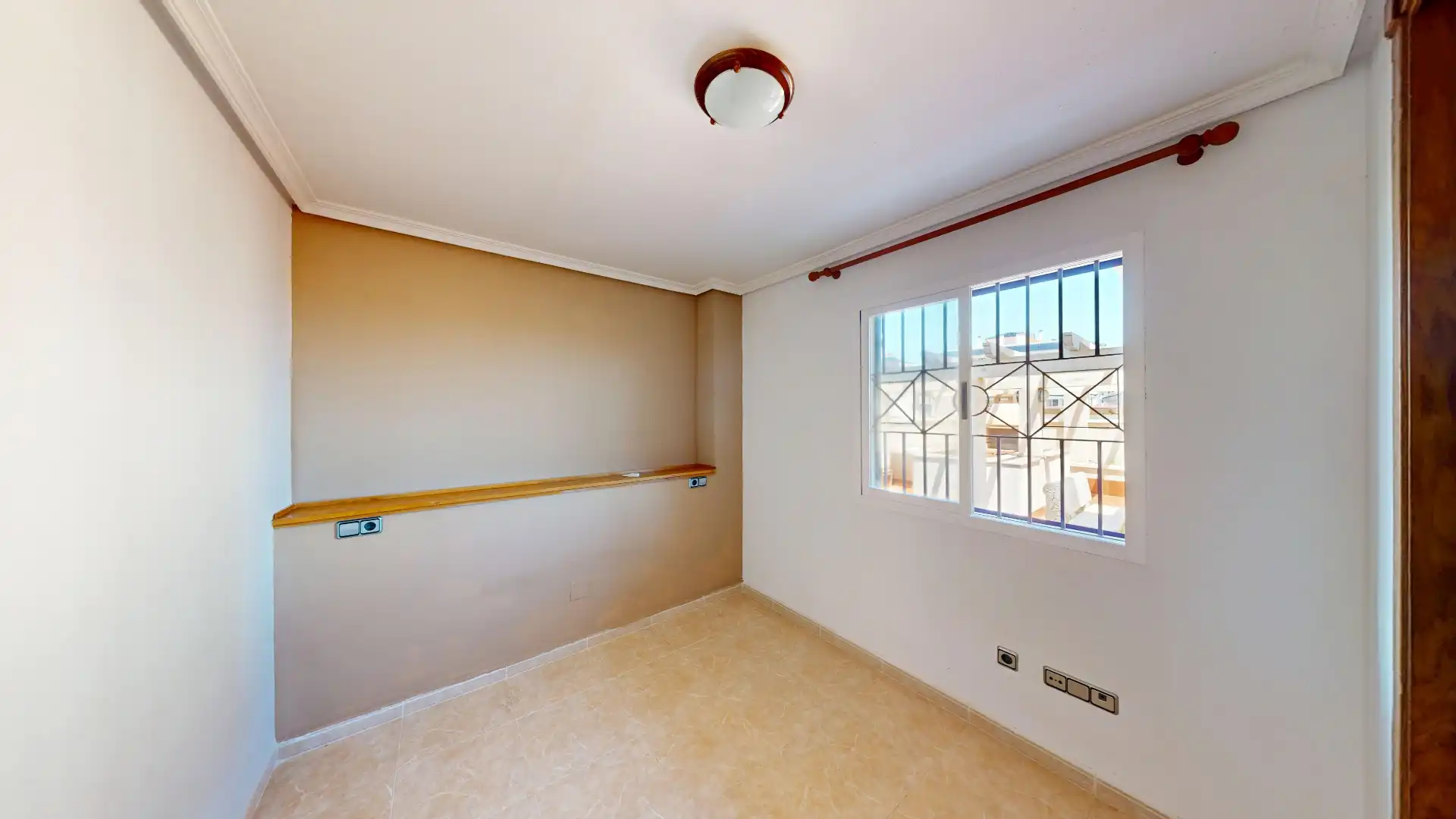 Bedroom of Flat for sale in Torrevieja  with Air Conditioner, Terrace and Community pool