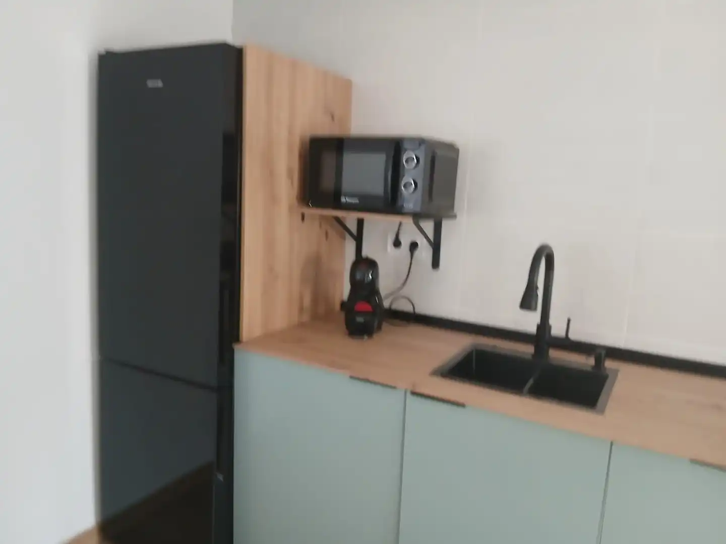 Cocina de Estudio de alquiler en Gandia con Aire acondicionado, Amueblado y Alarma