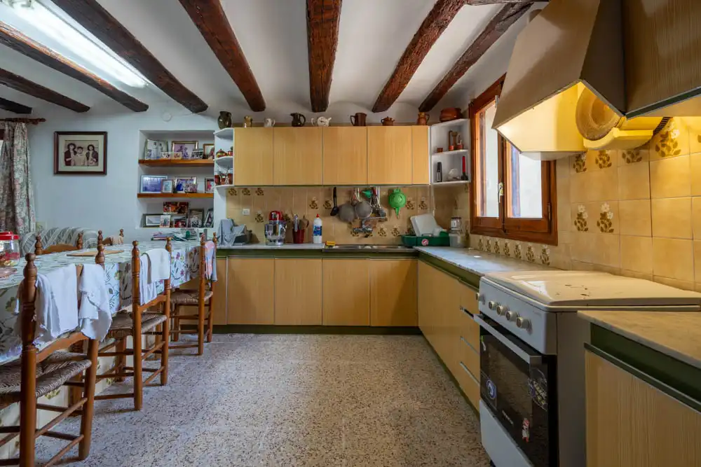 Cuina de Finca rústica en venda en Tortosa amb Terrassa i Moblat