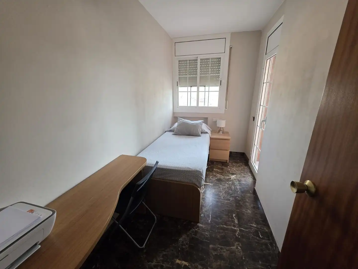 Habitación de Piso en venta en Santa Coloma de Gramenet con Aire acondicionado, Calefacción y Terraza