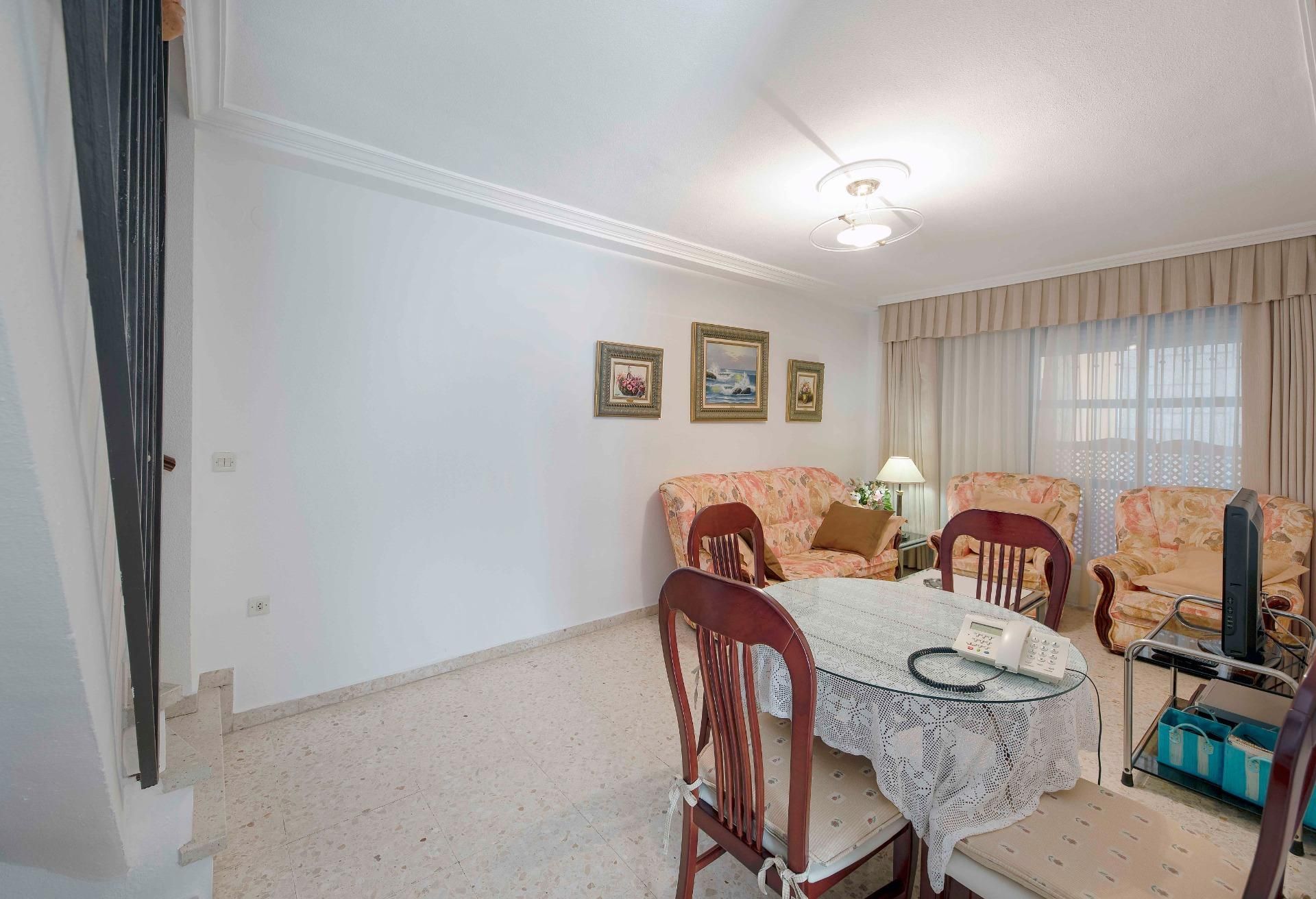 Bedroom of House or chalet for sale in  Sevilla Capital  with Air Conditioner, Terrace and Balcony
