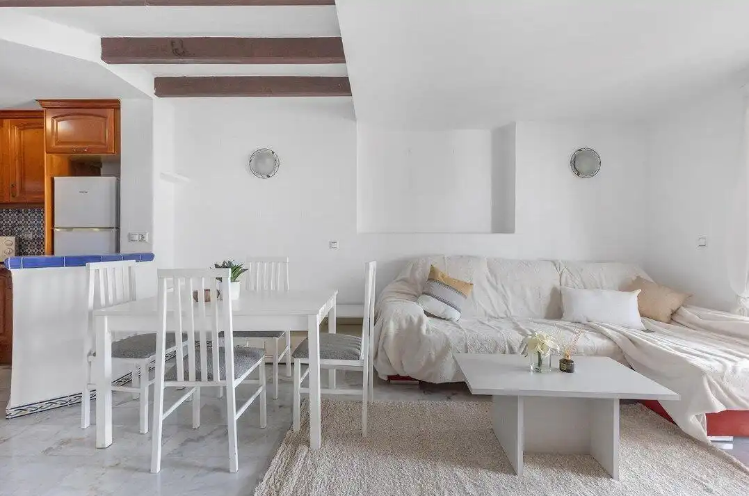 Apartamento con terraza en venta en Playa de los Locos, imagen 7