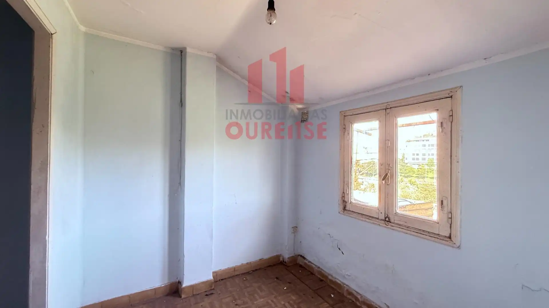 Bedroom of Buildings for sale in Ourense Capital 