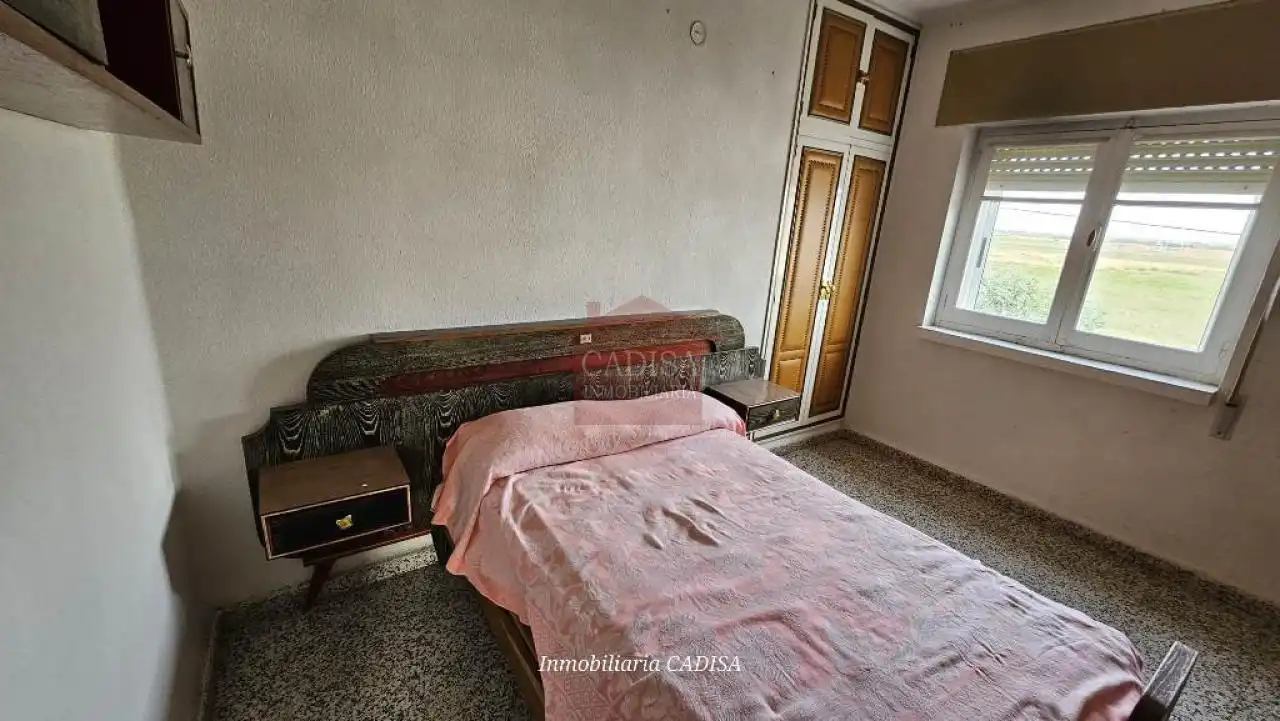Habitación de Casa o chalet en venta en Calvarrasa de Abajo con Jardín privado, Trastero y Amueblado