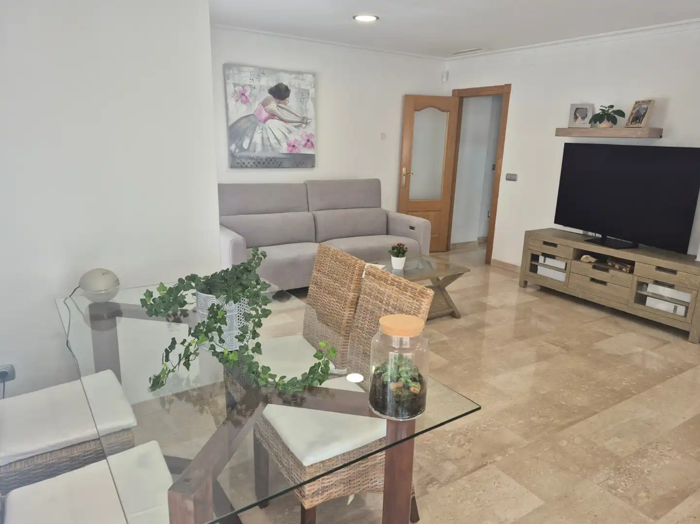 Appartamento con terrazza in vendita a Carrer Reina Victoria