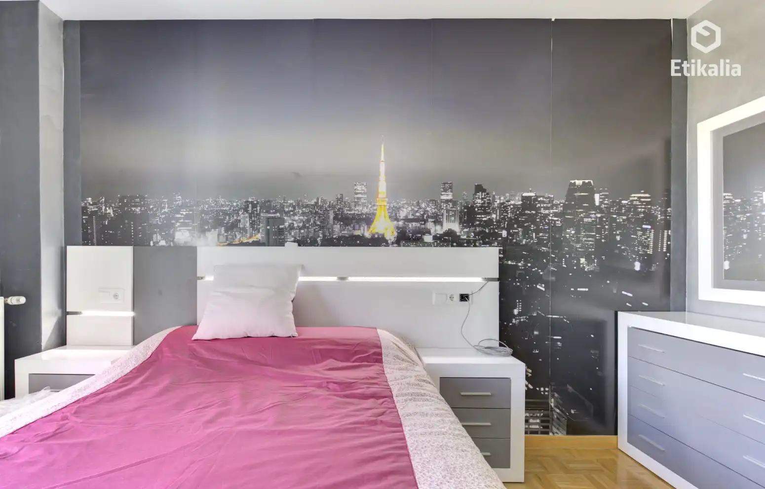 Habitación de Piso en venta en Vitoria - Gasteiz con Calefacción, Terraza y Trastero
