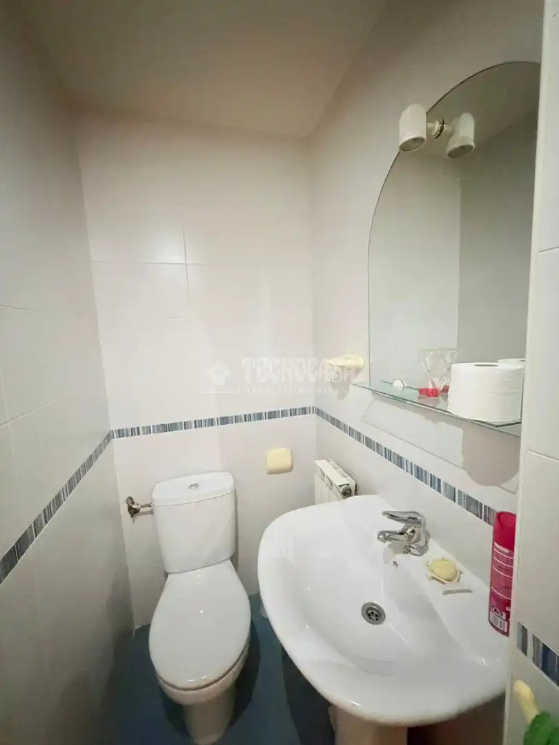 Baño de Piso en venta en Valdepeñas con Aire acondicionado, Calefacción y Terraza