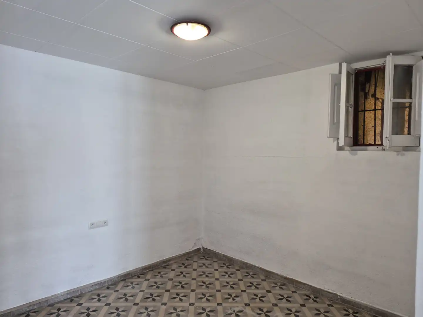 Wohnung zum Verkauf in Ripoll mit Privatgarten und Abstellraum