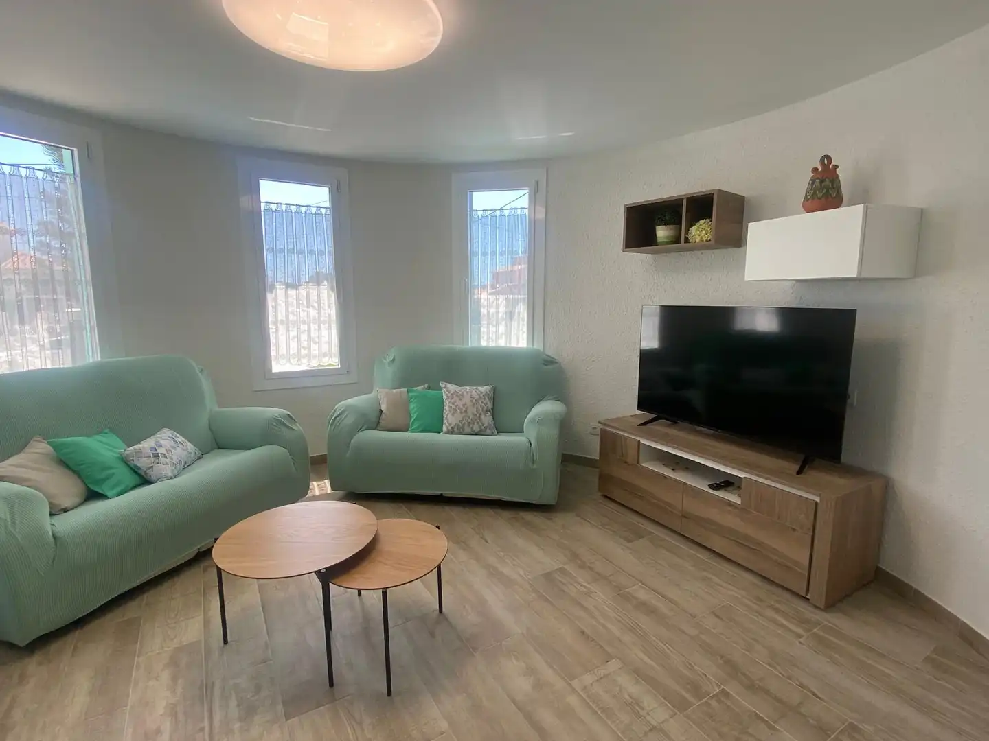 Sala d'estar de Casa o xalet de lloguer en Mont-roig del Camp amb Aire condicionat, Calefacció i Jardí privat